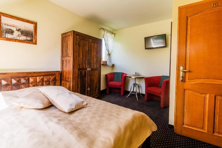 Standard Triple room
