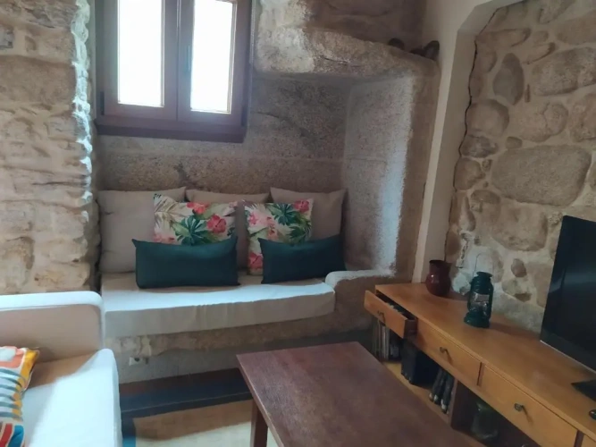 3 Bedrooms Single Cottage