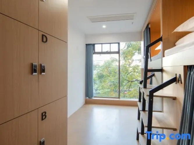 Bed in Dorm (male dorm)