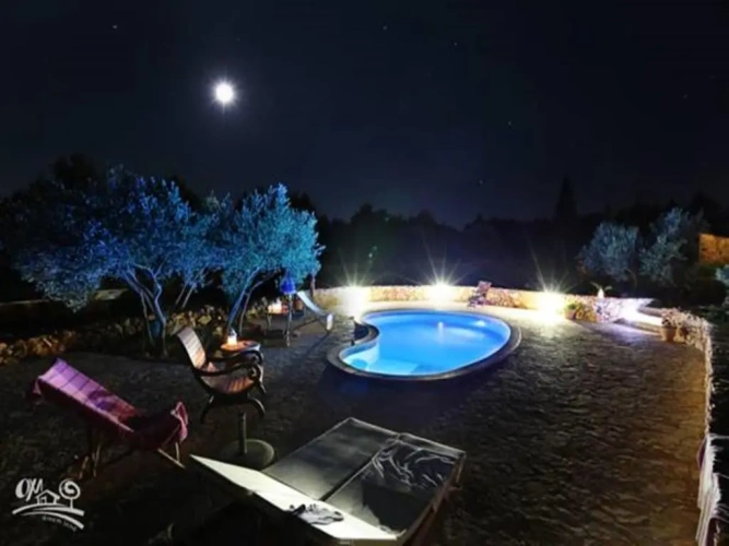 2 Bedrooms Villa with garden view