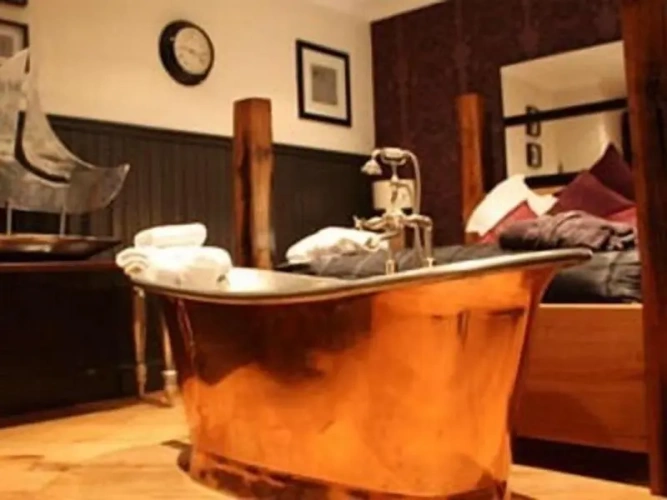 Deluxe Double Suite