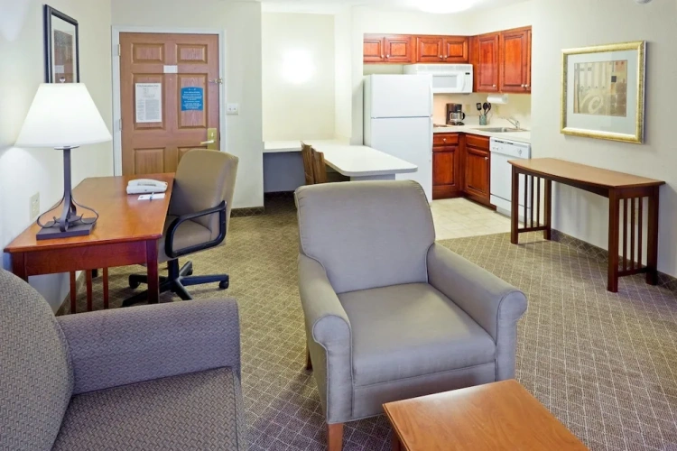 1 Bedroom Suite