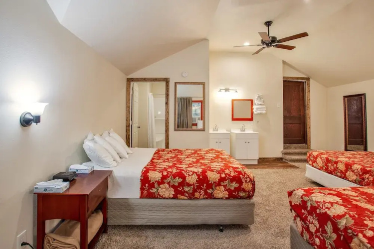 Birchcliff Resort