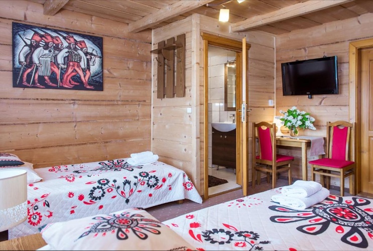 Standard Triple room