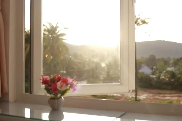 Bed in Dorm with garden view