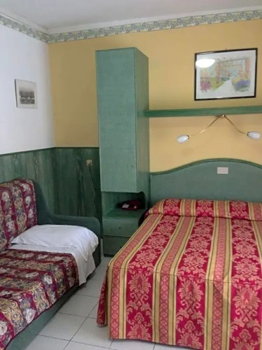 Standard Triple room with balcony
