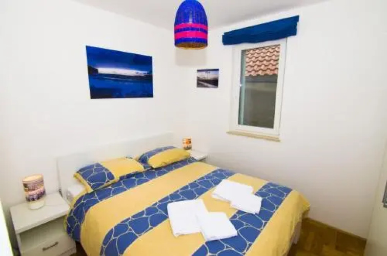 Apartment Primosten Adiomare