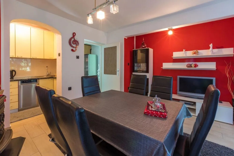Apartment Mladenka