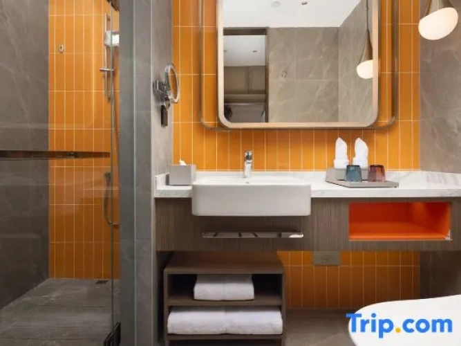 Deluxe Quadruple Suite