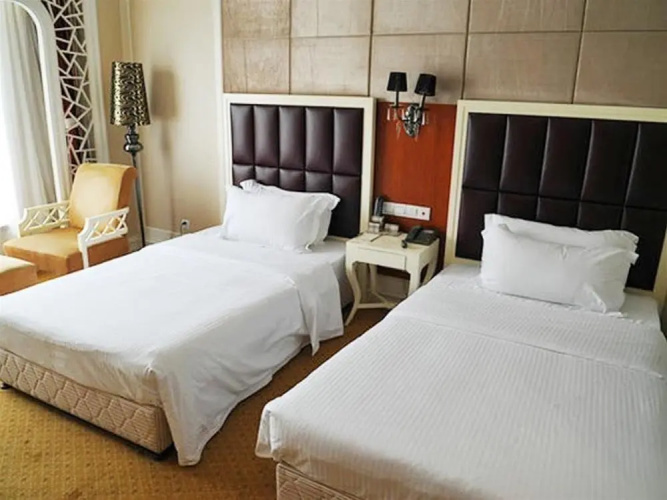 Baolong Garden Hotel