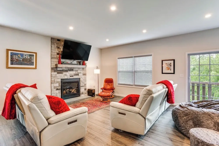 3 Bedrooms Cottage
