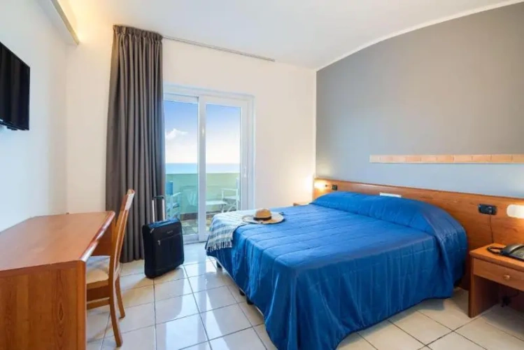 Standard Double room with sea view
