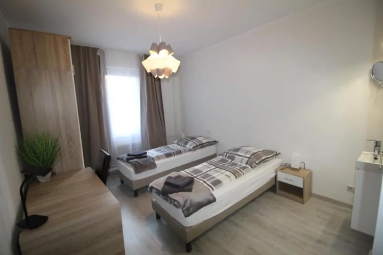 3 Bedrooms Apartment