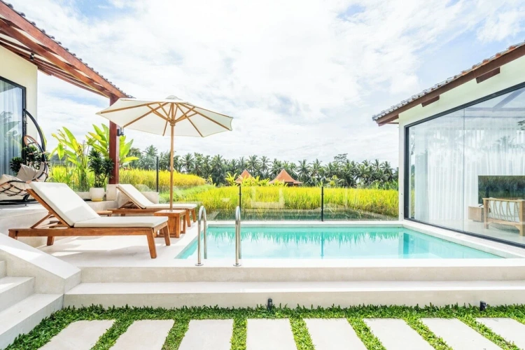 2 Bedrooms Villa