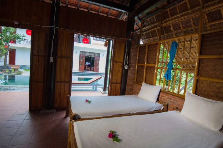 The Moon River Homestay & Villa
