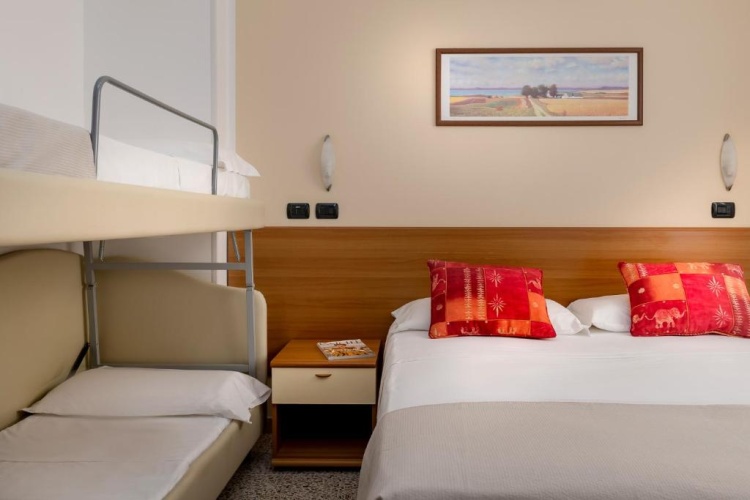 Comfort Quadruple room