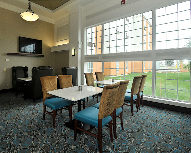 Hampton Inn & Suites by Hilton Calgary-Airport photo 9