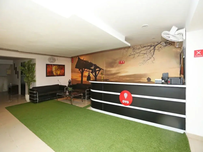 FabHotel Royal Crown