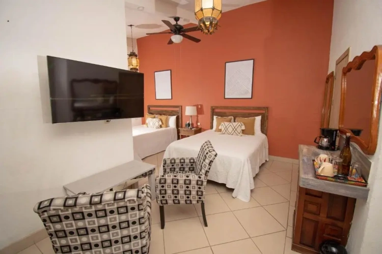 Classic Quadruple room