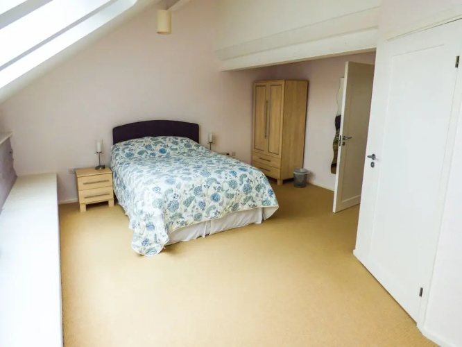 16 Brunel Quays