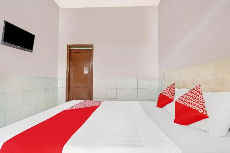 OYO 90446 Hotel Pajang Indah