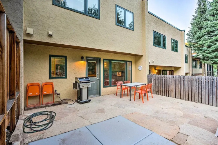 Mtn-view Cabin: 3 Mi to Vail Ski Resort