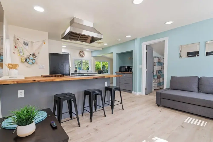 2 Bedrooms Cottage