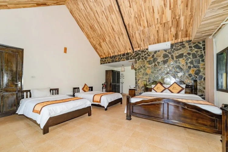 Deluxe Family room