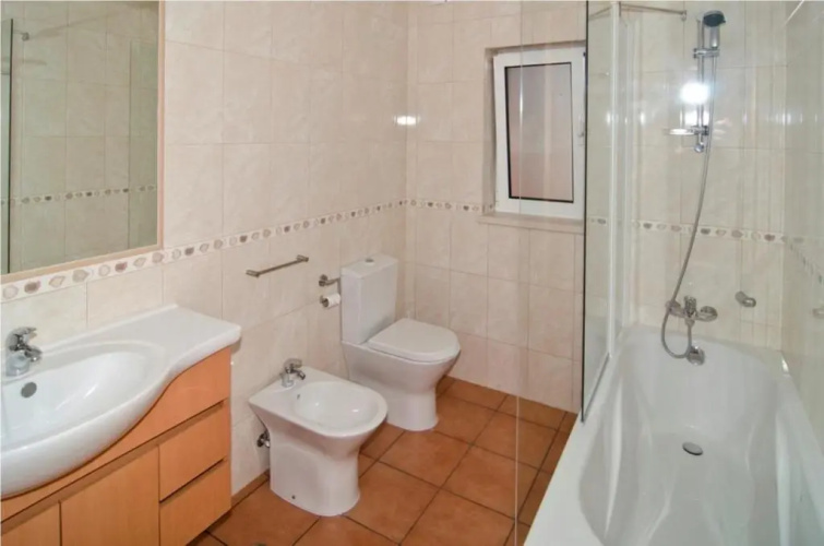 609 Villa Mariposa
