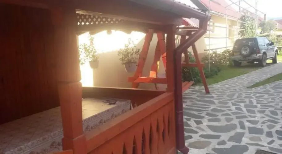 Pensiunea Adi Sapinta