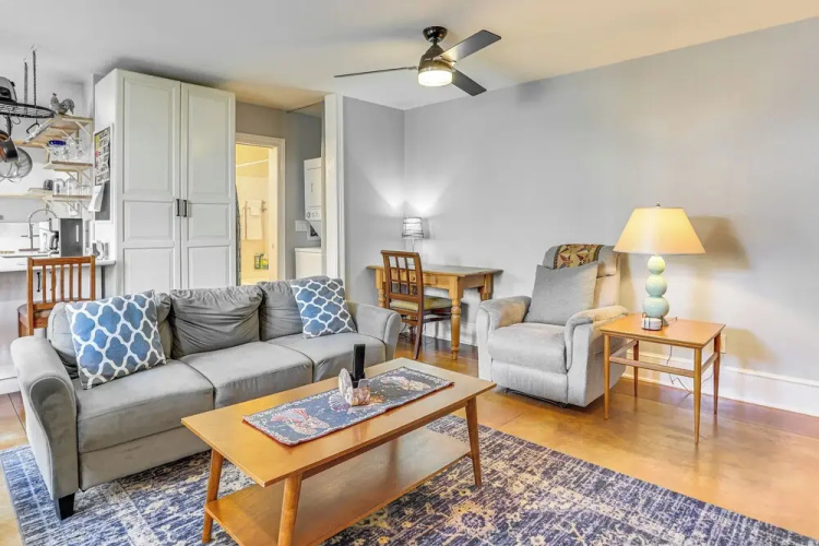 1 Mi to Dtwn: Updated Guesthouse in Phoenix!
