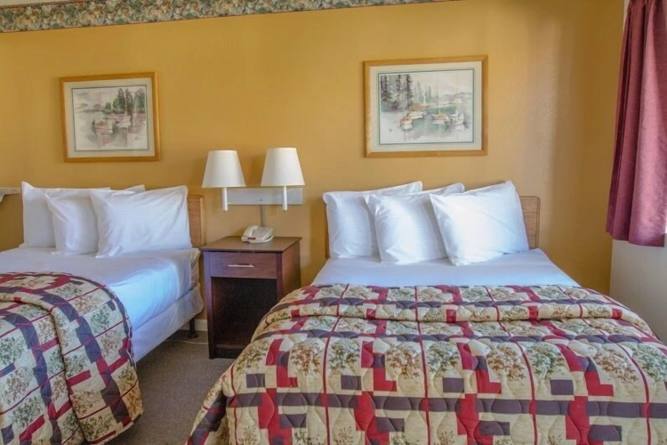 California Suites Hotel