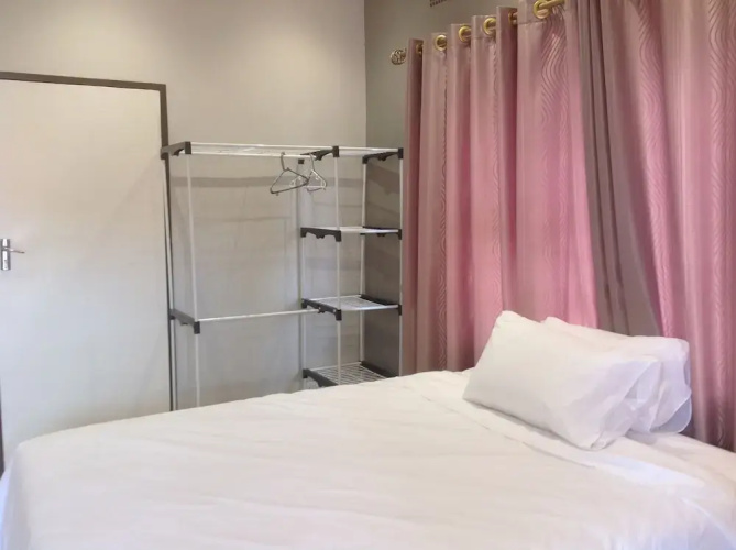 848 Guest House