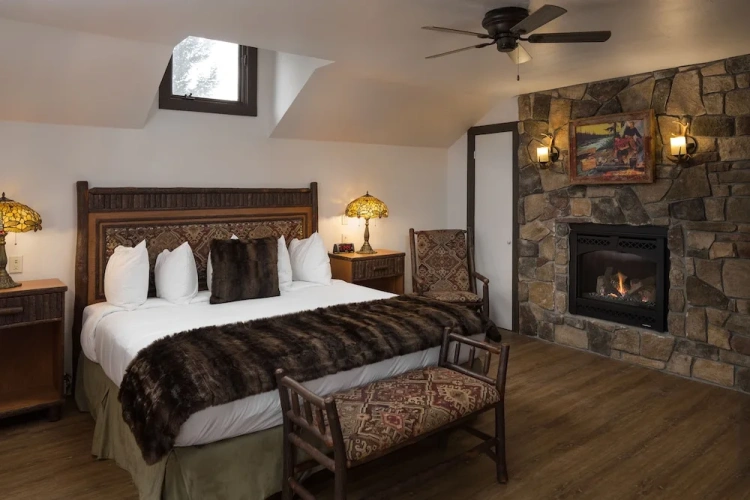Deluxe Double Suite with balcony