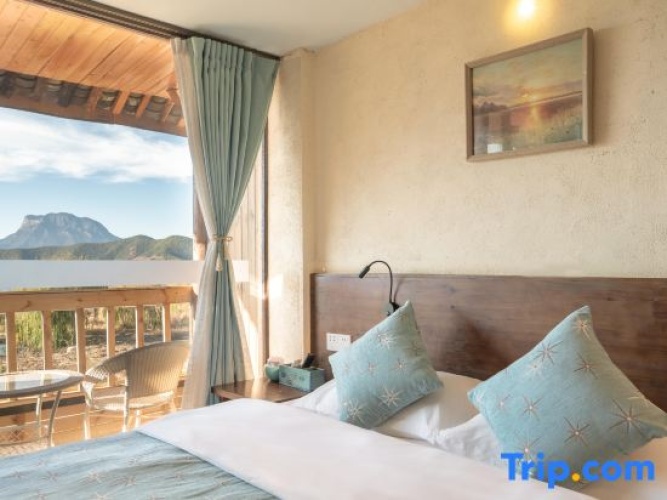 Duplex Suite with lake view