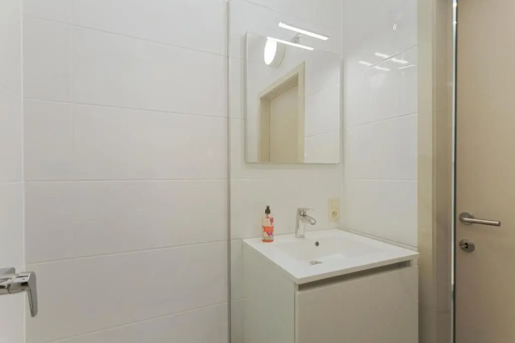 Apartment V7