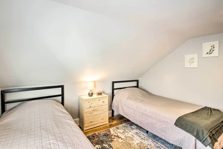 2 Bedrooms Cottage
