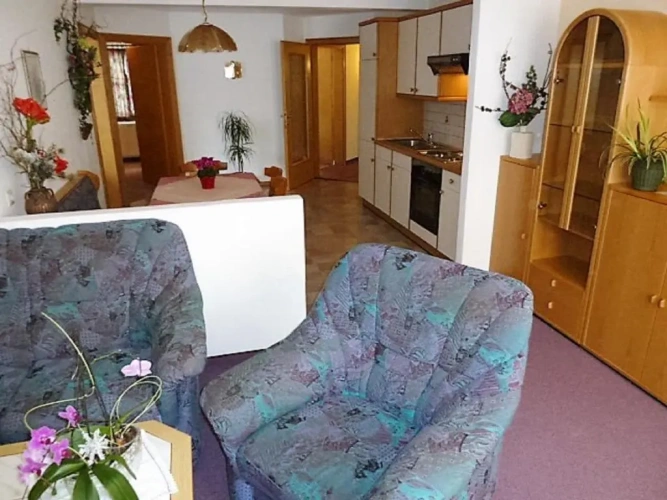 3 Bedrooms Apartment