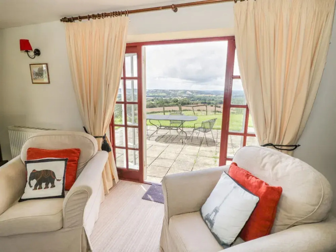 Hollywall Cottage