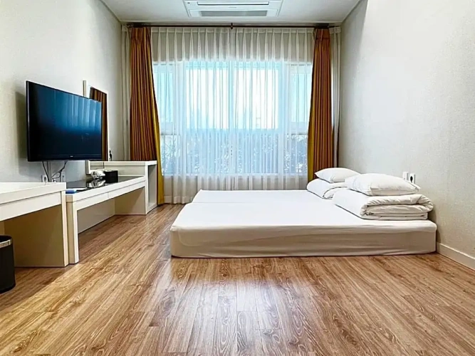 Economy Twin room