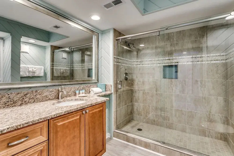 Savoy Penthouse 603