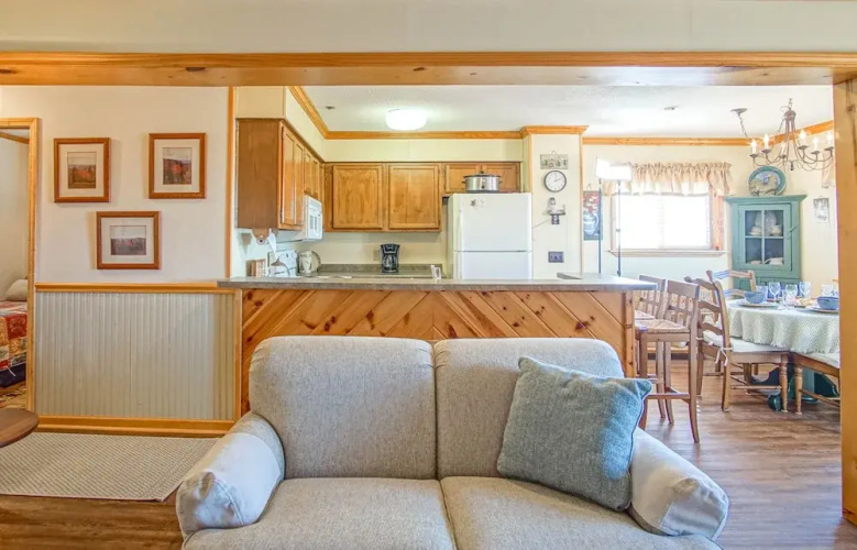 Summit 301a Three Bedroom, 2 Bath, Western Views, Large Deck