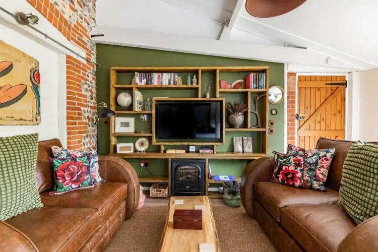 Host Stay Nicholson Cottage