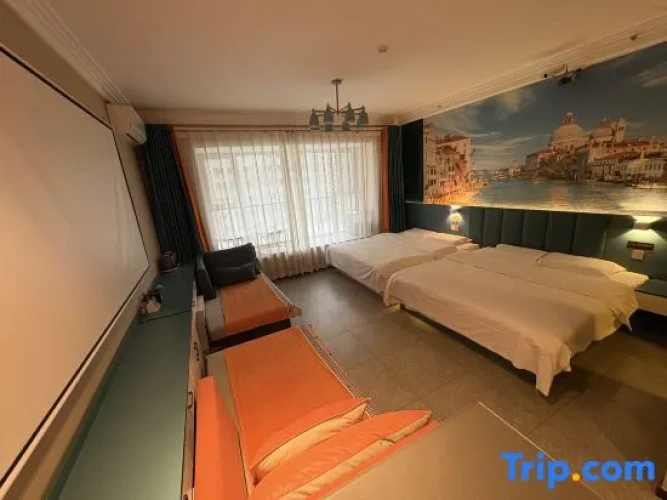 Standard Family room