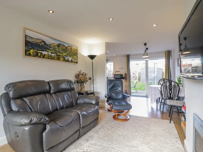 25 Resbury Close