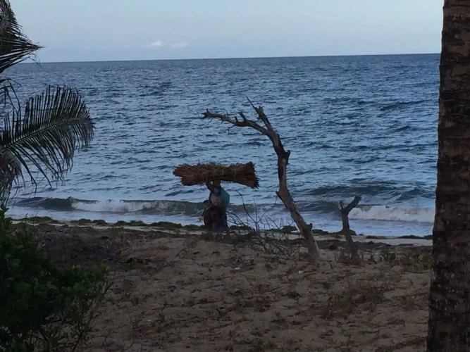 Hansen Beach Villa