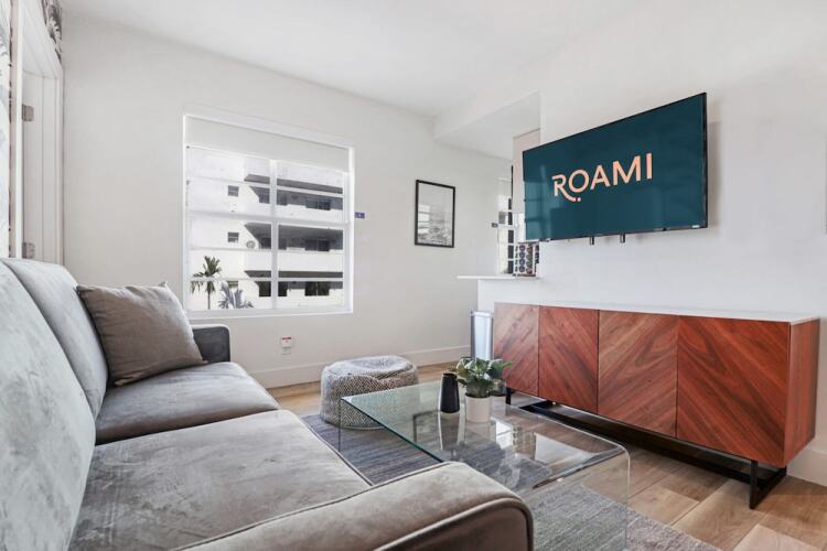 Roami At The Carmela