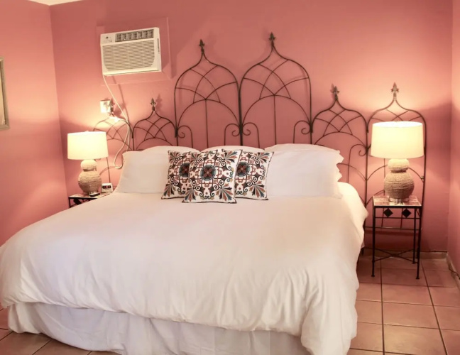 Adobe Rose Inn B&B