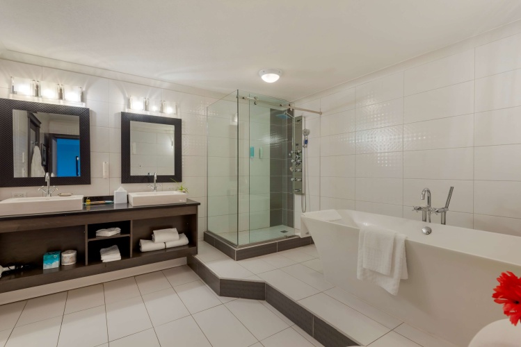 Coast Calgary University Area Hotel by APA photo 8
