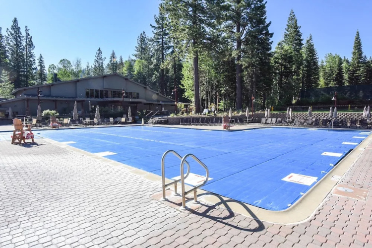 3160 Aspen Grove